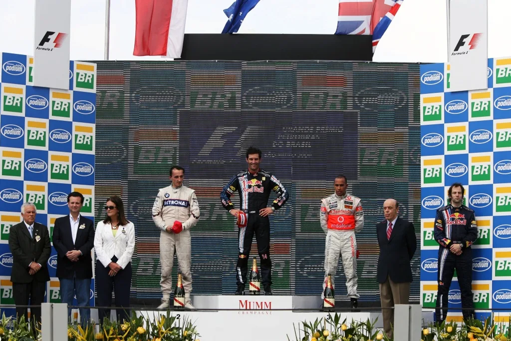 Heritage - Trophies - Mclaren-trophies-brazilian-gp-2009 - Legendary Laps - 3