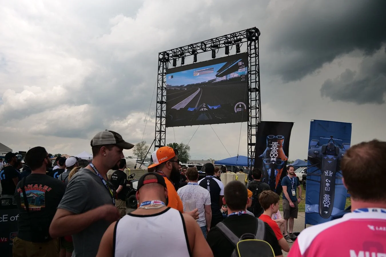 Gaming - Mclaren-shadow-project - 2019 - Shadow-takes-indy - Shadow takes Indy Highlights from the Brickyard race-off with FA Racing Logitech G - 6