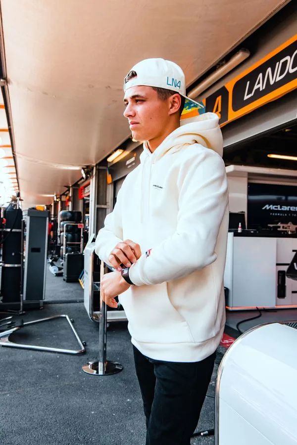 Team - Lando-norris - Quintessentially-modern -   - 1