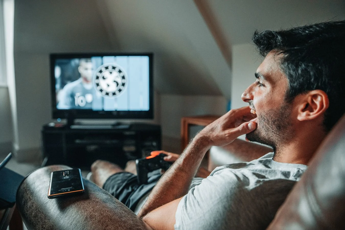 Heritage - Formula-1 - Drivers - Carlos-sainz - F1-approach-working-home