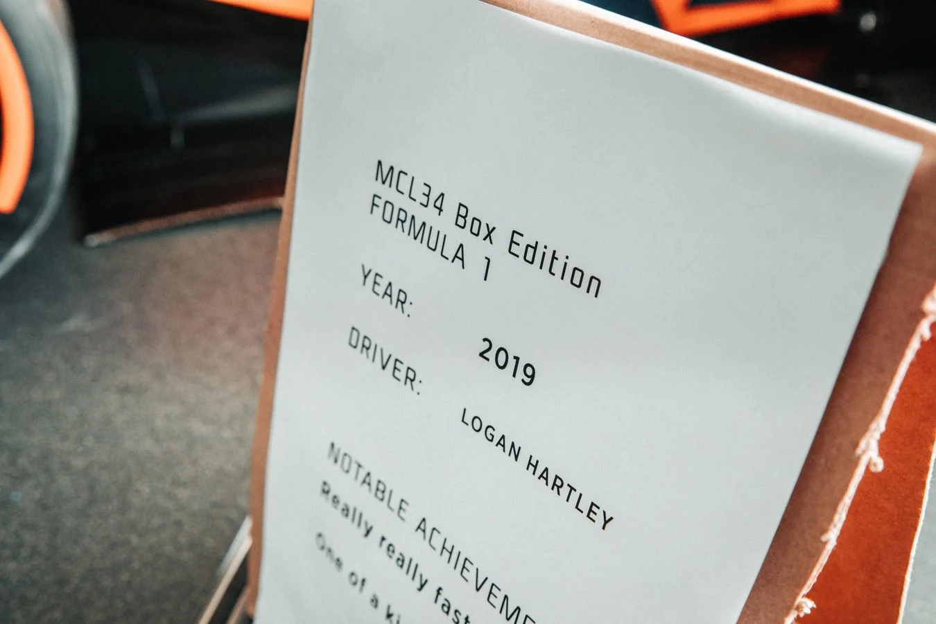Latest-news - Mclarenracing - Article - Thinking-outside-box - Thinking outside the box Meet Logan and the MCL34 Box Edition - 6