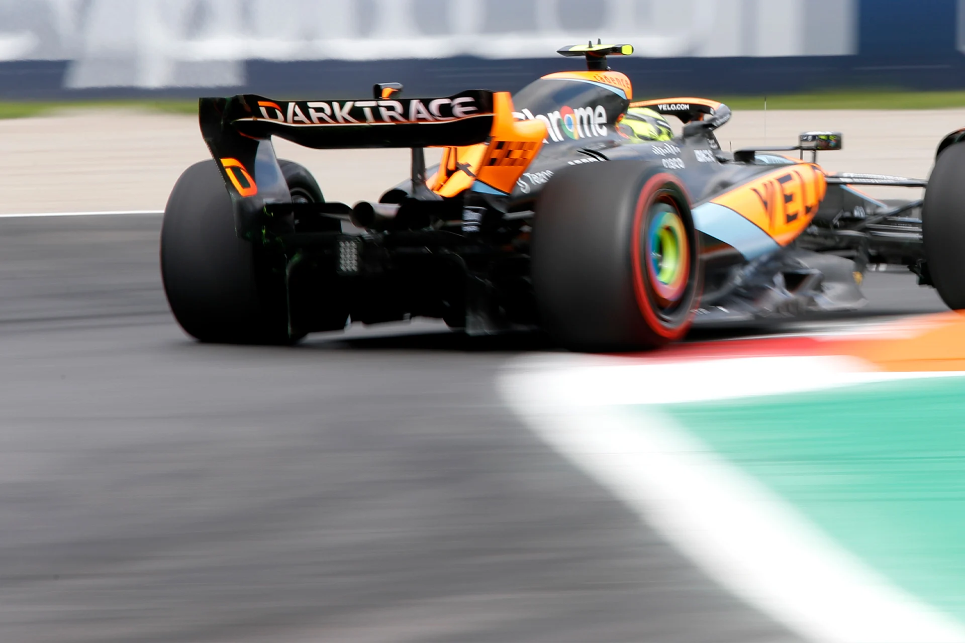 Formula-1 - 2023 - Italian-grand-prix - The-engineering-room