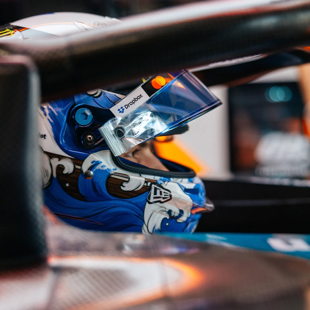 Descriptive Card - Debrief on day one in Suzuka