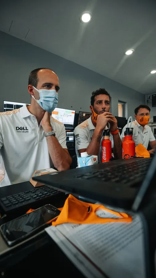 brxsaas:mclMediaFeatureFieldGroup-Egcxa 