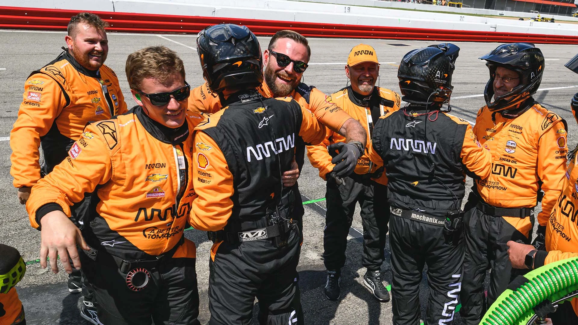 Indycar - 2024 - Grand-prix-at-mid-ohio - Gallery-2024-indy-200-at-mid-ohio - Post-race Crew Celebrations Indy 200 at Mid-Ohio - 4