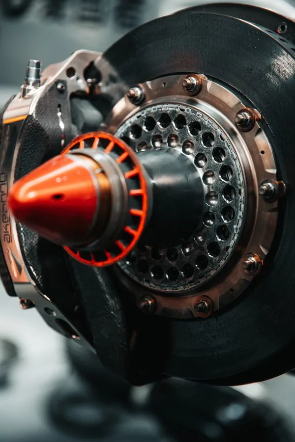 Heritage - Mp4-25-up-close - MP4-25 up close A closer look at our 2010 F1 challenger - 7