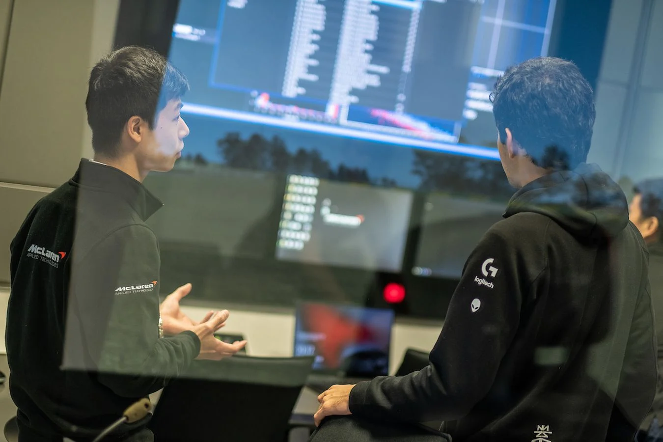 Gaming - Mclaren-shadow-project - 2019 - Igor-visits-mclaren-hq - Igor visits McLaren HQ Our Shadow champion gets stuck in with sim work and media interviews - 2