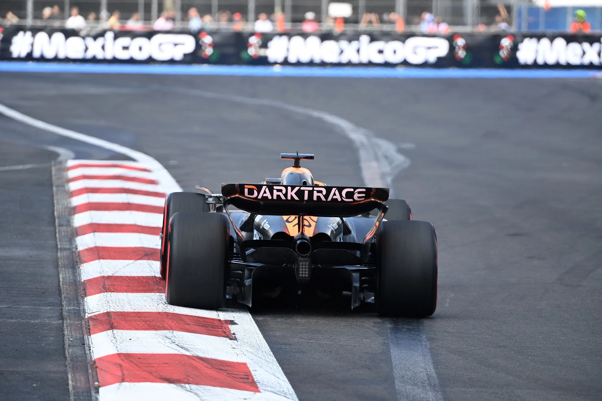 Formula-1 - 2023 - Mexico-city-grand-prix - The-engineering-room