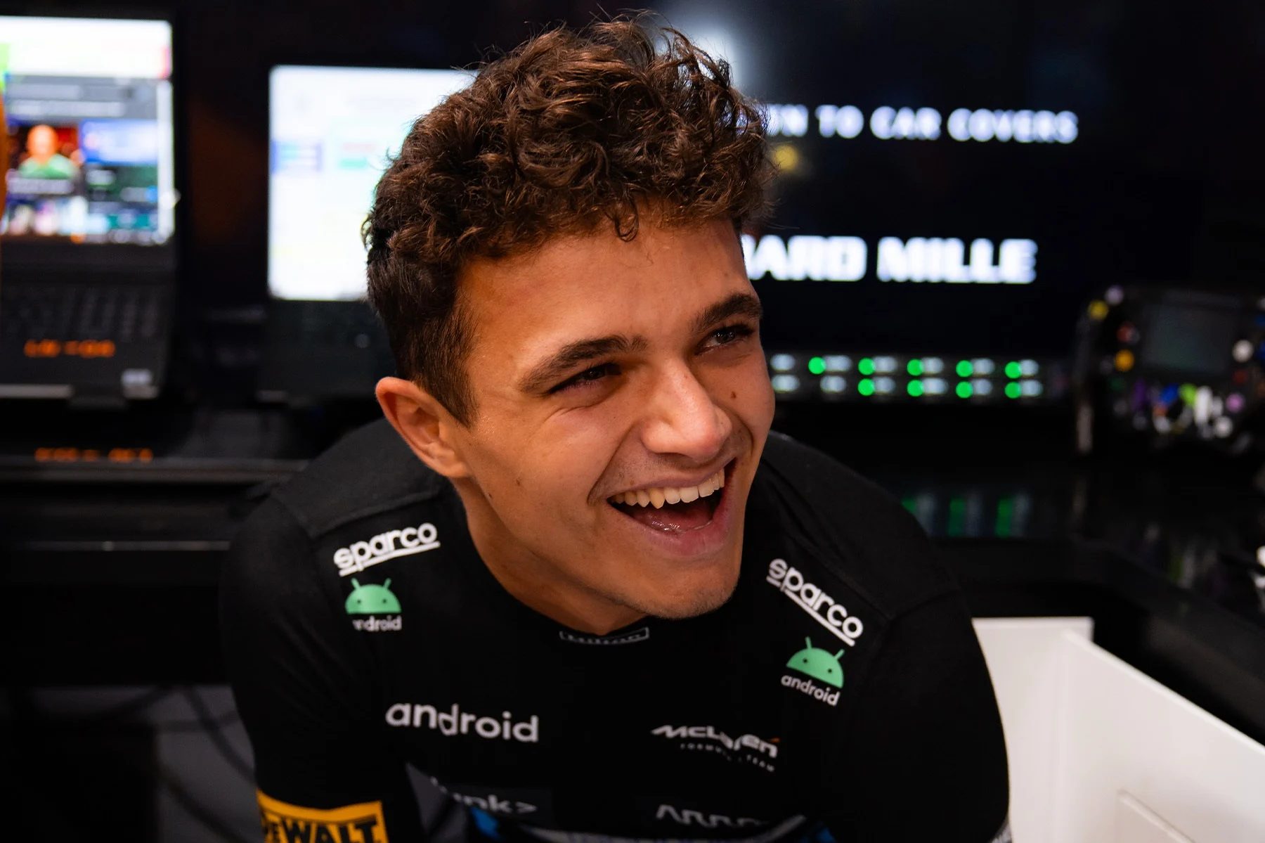 Formula-1 - 2023 - Singapore-grand-prix - 2023-singapore-grand-prix-free-practice - 2023 Singapore Grand Prix – free practice “Lizards aside, it’s been a smooth first day in Singapore for both sides of the garage" - 3