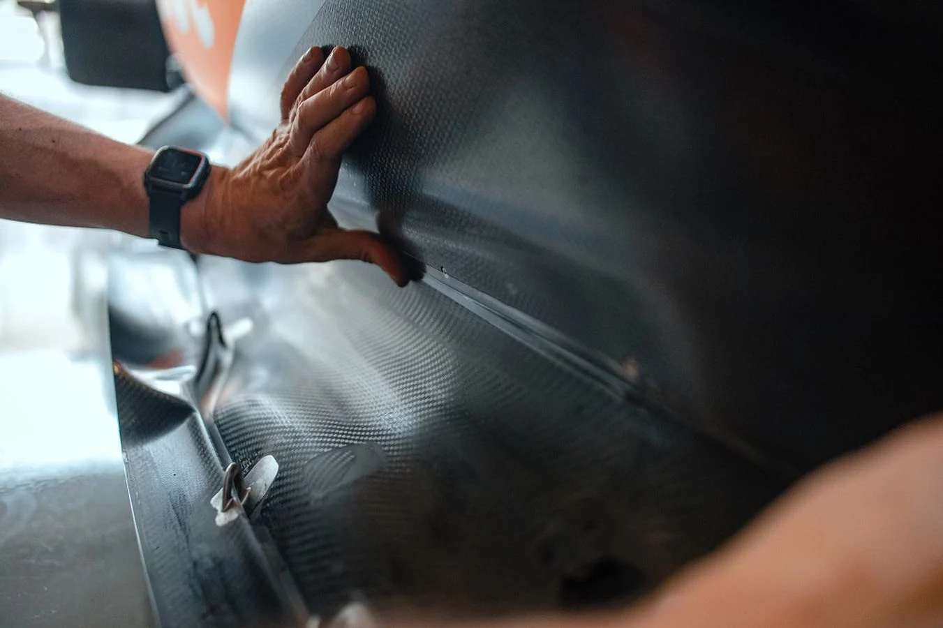 Latest-news - Mclarenracing - Article - 01-solutions-tape