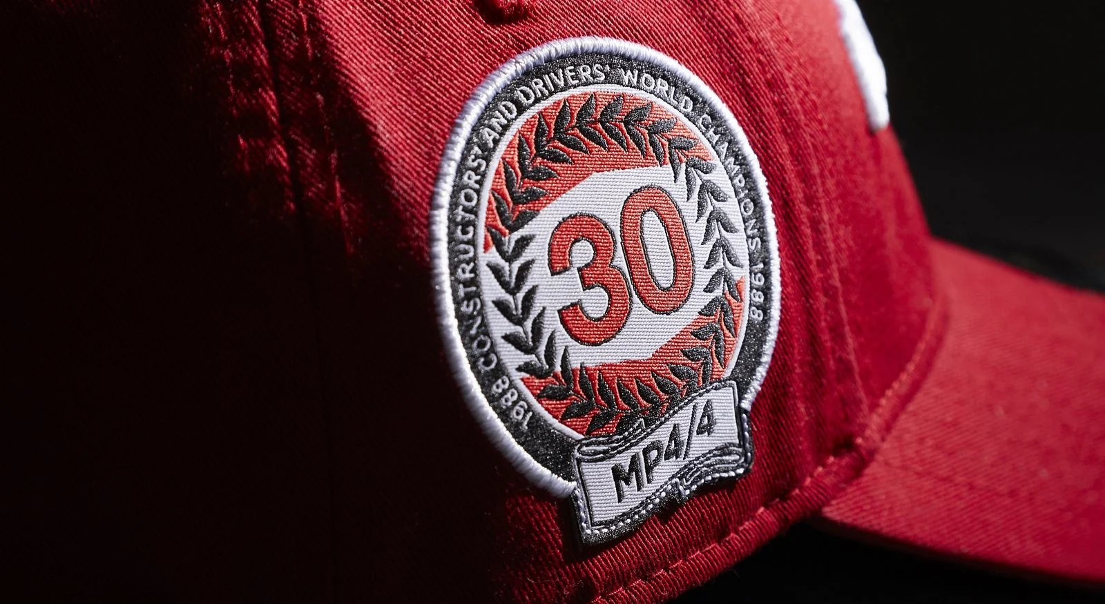 Heritage - Mclaren-30-collection - McLaren 30 collection Celebrate the legacy of a truly awe-inspiring season - 3