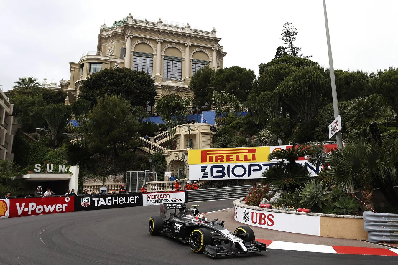 Team - Spotlight-on-the-season-mclaren-in-2014