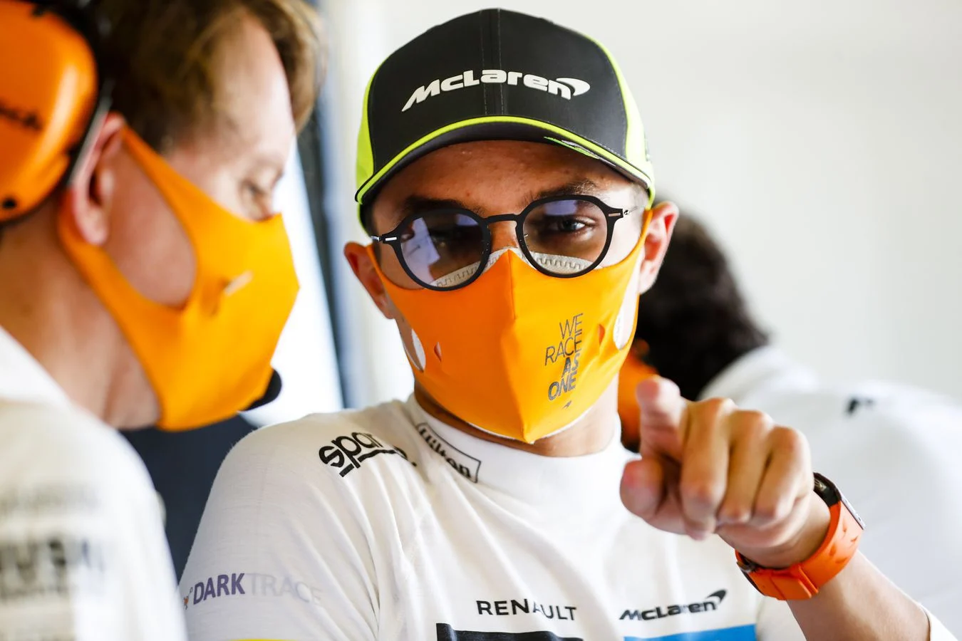 brxsaas:mclMediaFeatureFieldGroup-FWGiR 