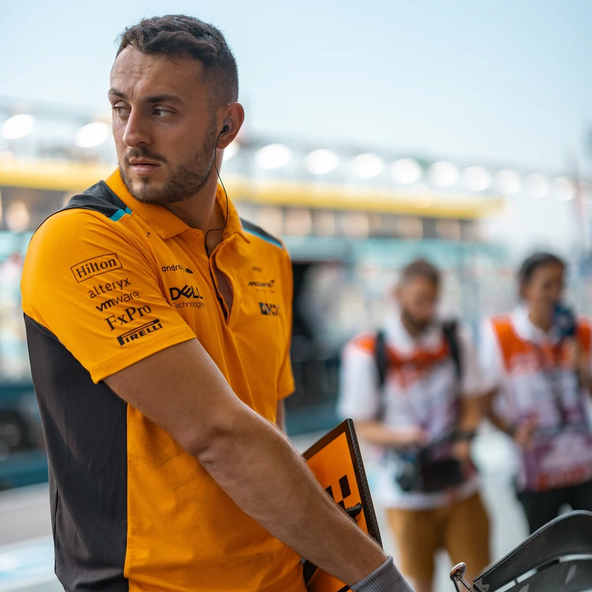 Formula-1 - 2023 - Singapore-grand-prix - Our amazing team 🧡  - 7