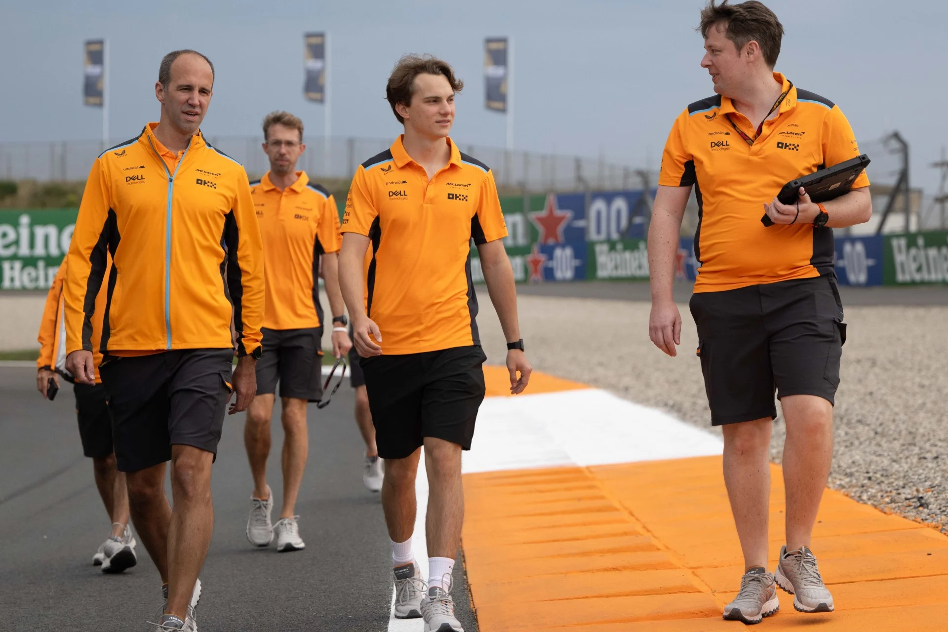 Formula-1 - 2023 - Dutch-grand-prix - The-engineering-room