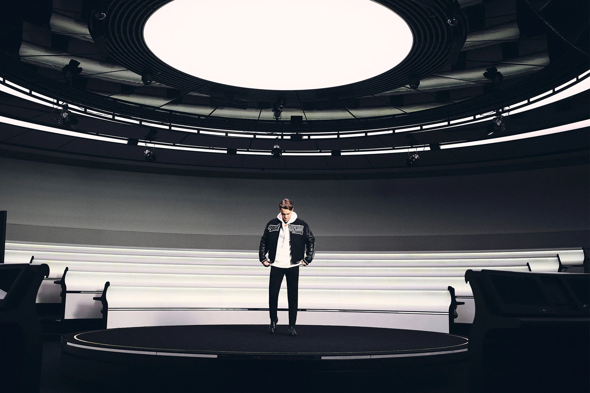 Video Poster -   - On set with Reiss 