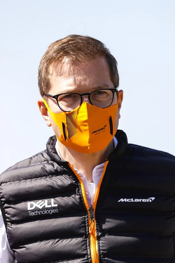 It's Friday then... All systems go at the Circuit de Barcelona-Catalunya - 4