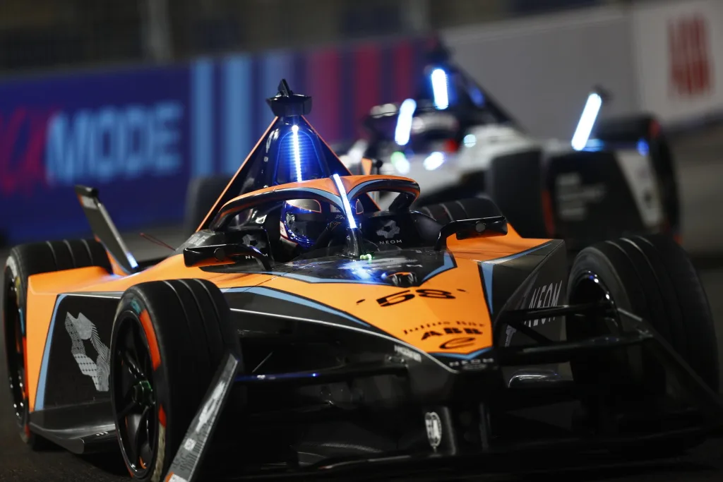 Heritage - Trophies - Mclaren-trophies-diriyah-e-prix-2023 - Legendary Laps - 2
