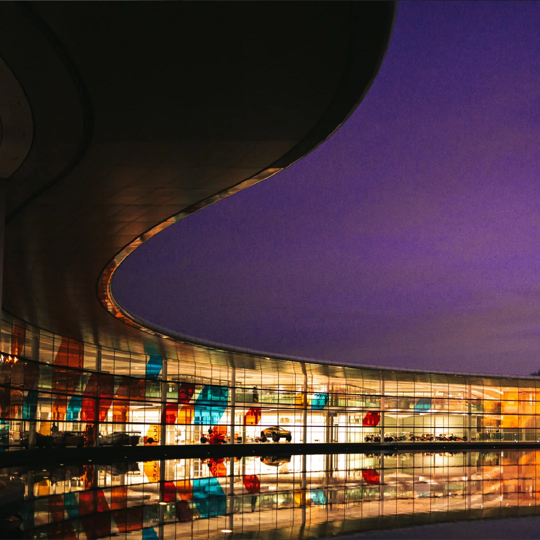 Rubrik becomes an Official Partner of the McLaren Mastercard Formula 1 Team and the Arrow McLaren IndyCar Team