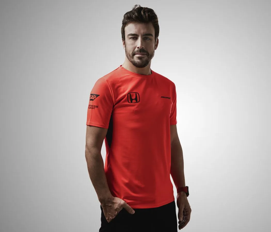 Latest-news - Mclarenracing - Article - Get-your-kit-on-2017 - Get your kit on for 2017 Our 11 top picks from the McLaren Store - 5