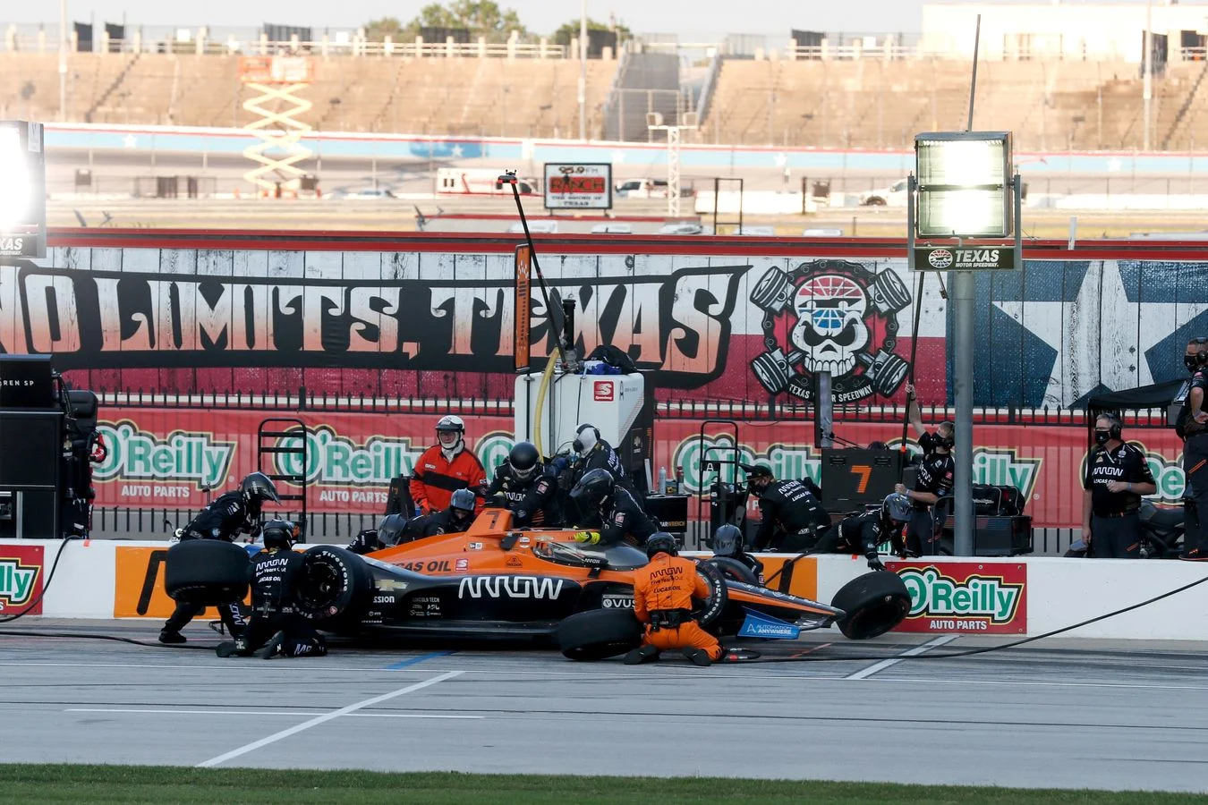 Latest-news - Mclarenracing - Article - Genesys-300-arrow-mclaren-sp-gallery - Genesys 300 Arrow McLaren SP cross the line in P9 and P12 at the INDYCAR season opener in Texas - 4