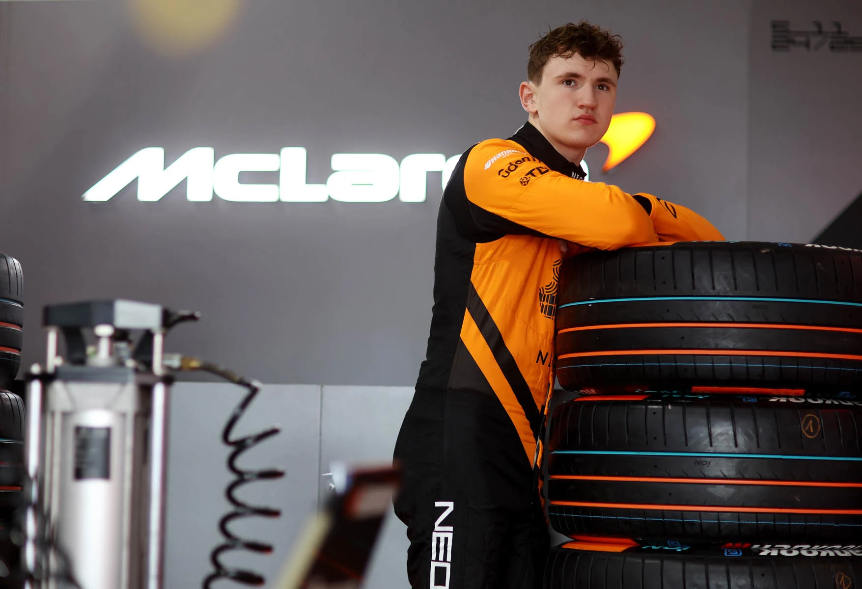 Formula-e - 2025 - Berlin-e-prix - Alex-dunne-and-ella-lloyd-on-their-second-time-driving-the-fe-car - Formula E's Berlin Rookie Test  Behind the scenes - 4