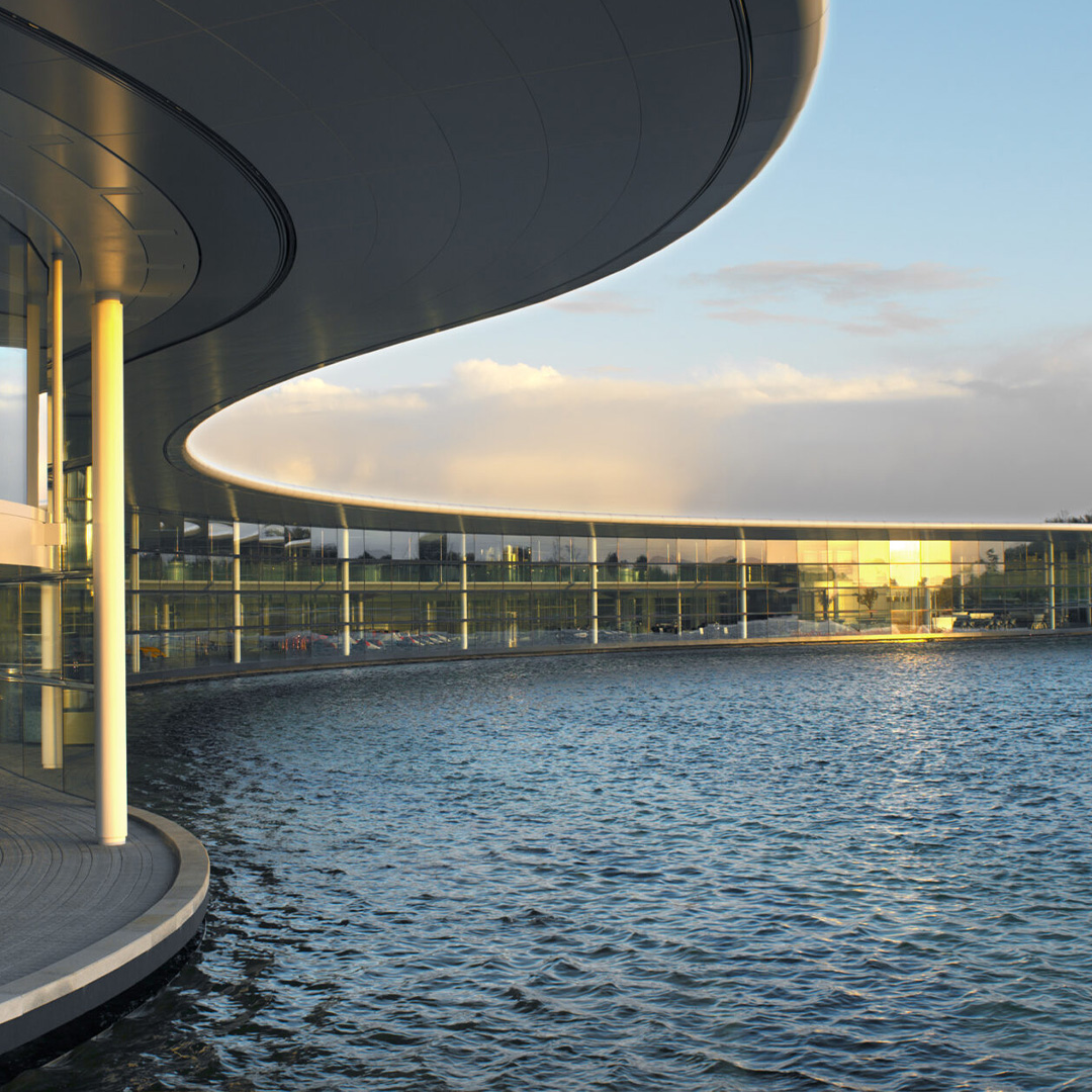 McLaren Racing and Hedera Partner to Expand Digital Fan Engagement