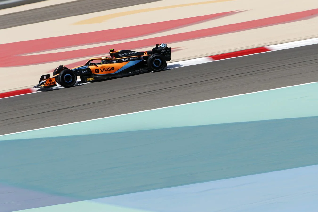 Formula-1 - 2022 - Pre-season-testing - Bahrain-test-day-1 - Bahrain pre-season test: Day 1 "A tough but fruitful day overall" - 2