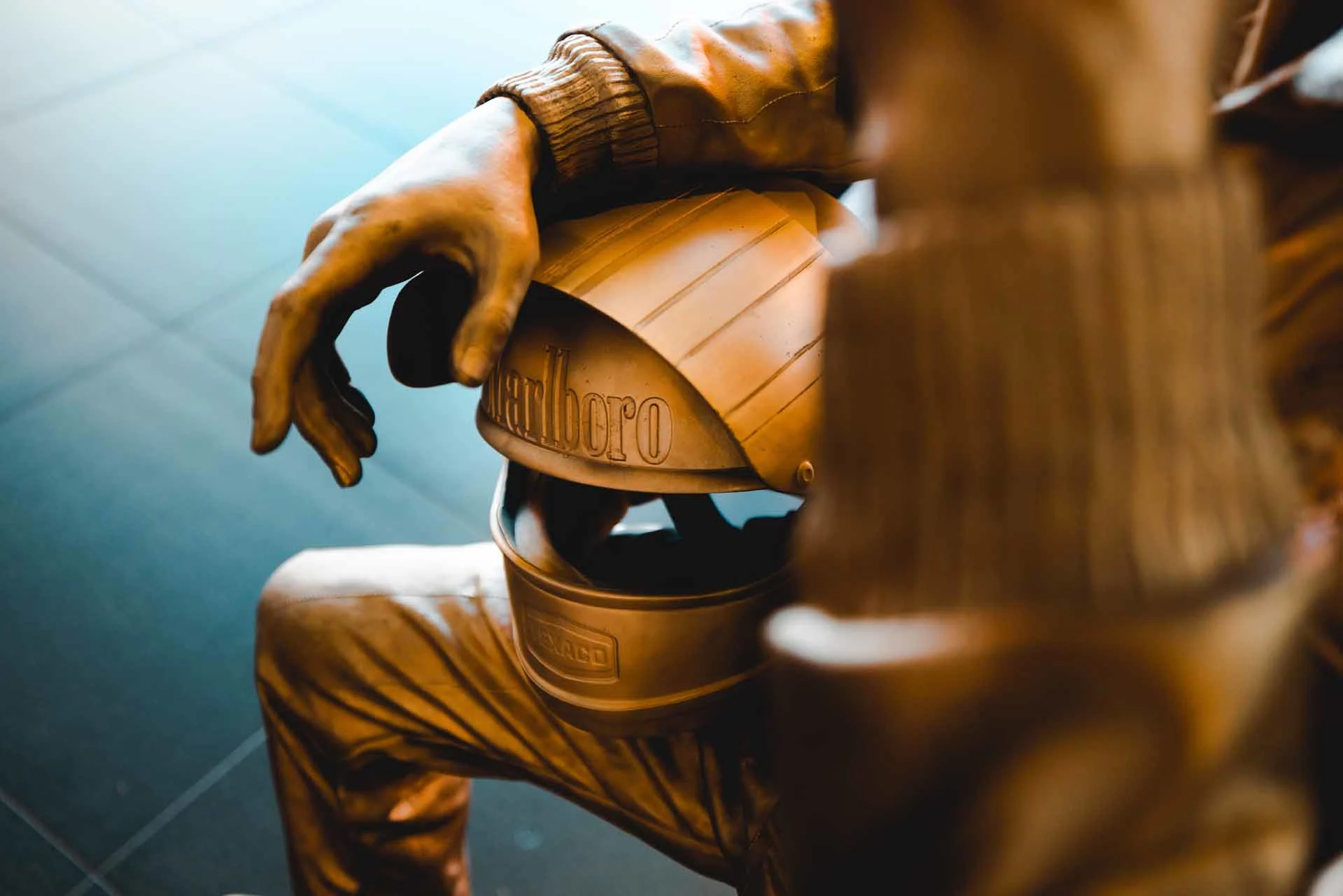 Heritage - Formula-1 - Drivers - James-hunt - What-was-james-hunt-really-like-away-from-the-track - Our tribute to James McLaren Technology Centre - 2