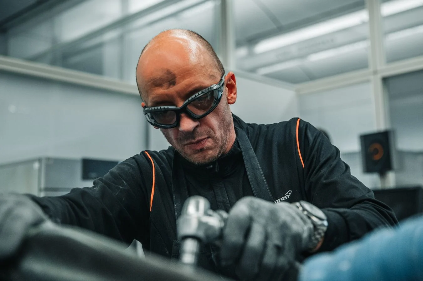 Latest-news - Mclarenracing - Article - Mcl35-heads-down - MCL35: heads down The team continues to work hard as we edge close to revealing our 2020 challenger - 1