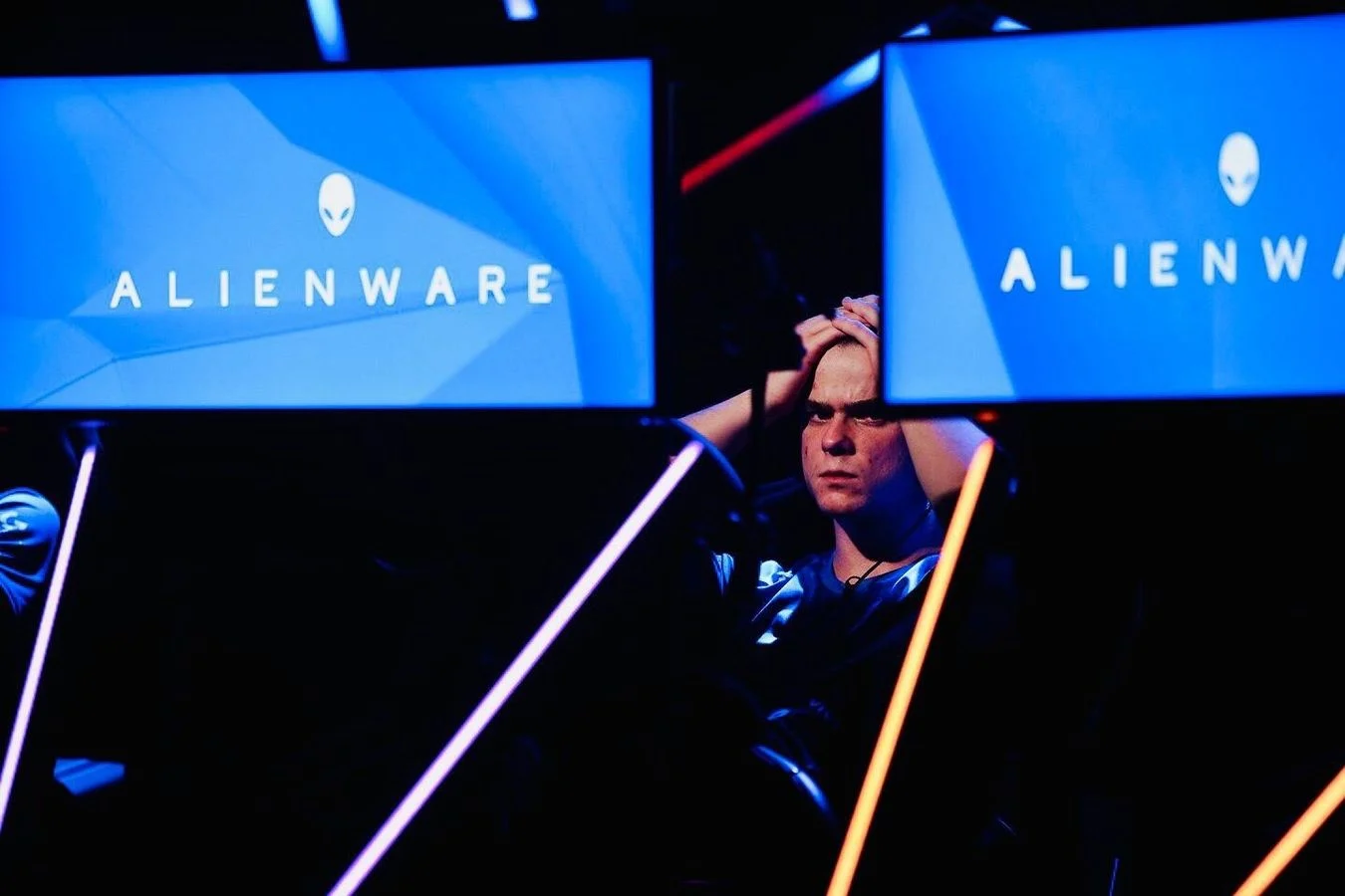 Gaming - Mclaren-shadow-project - 2018 - Semi-final-race-report - McLaren Shadow semi-final: race report Find out who made it through to the grand finals - 8