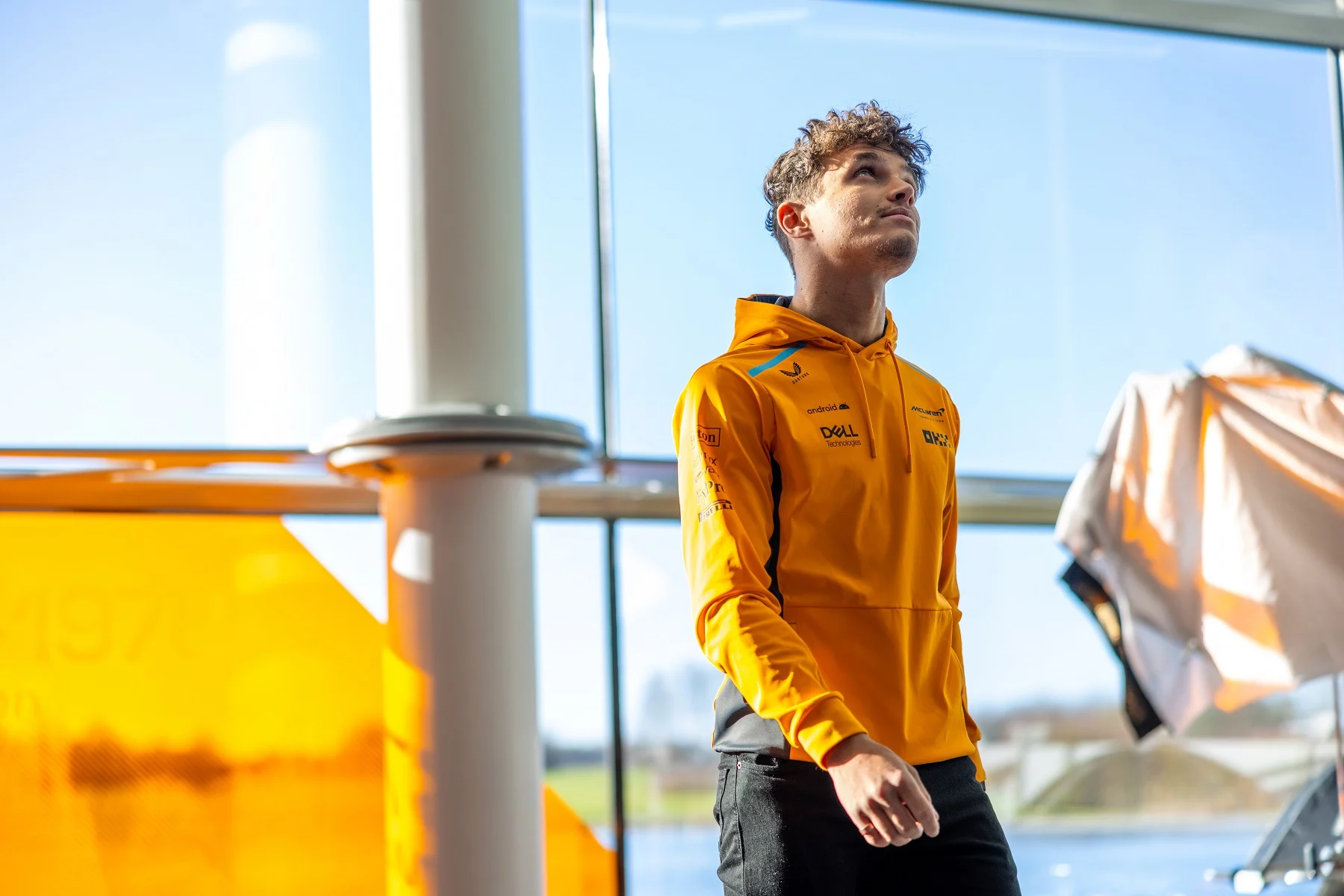 Formula-1 - 2024 - Why-lando-renewed - Behind the scenes Lando renews - 10