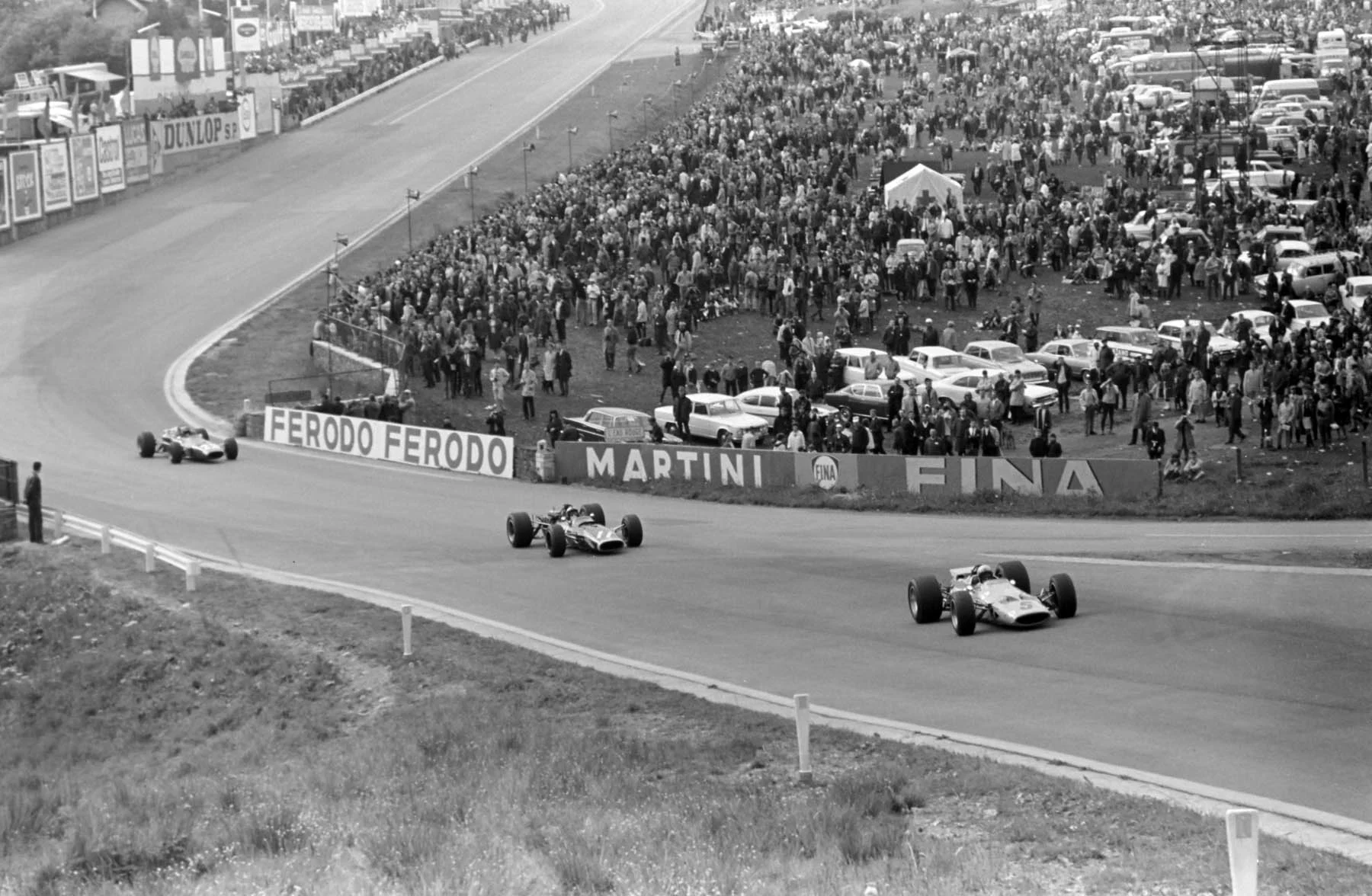 Heritage - Formula-1 - Cars - 1968-formula-1-mclaren-m7a - The-road-to-spa-part-2-2133546