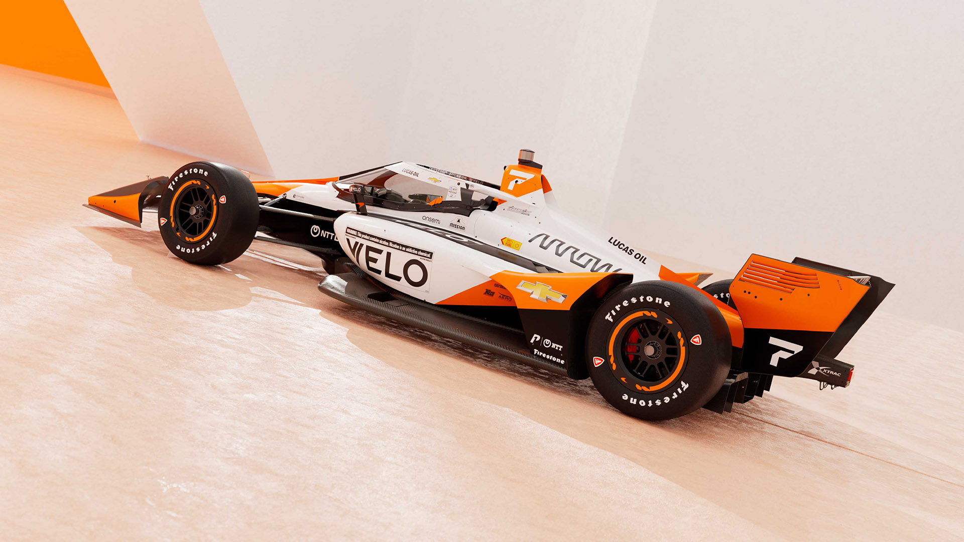 Alexander Rossi welcomes his No. 7 VELO Arrow McLaren Chevrolet