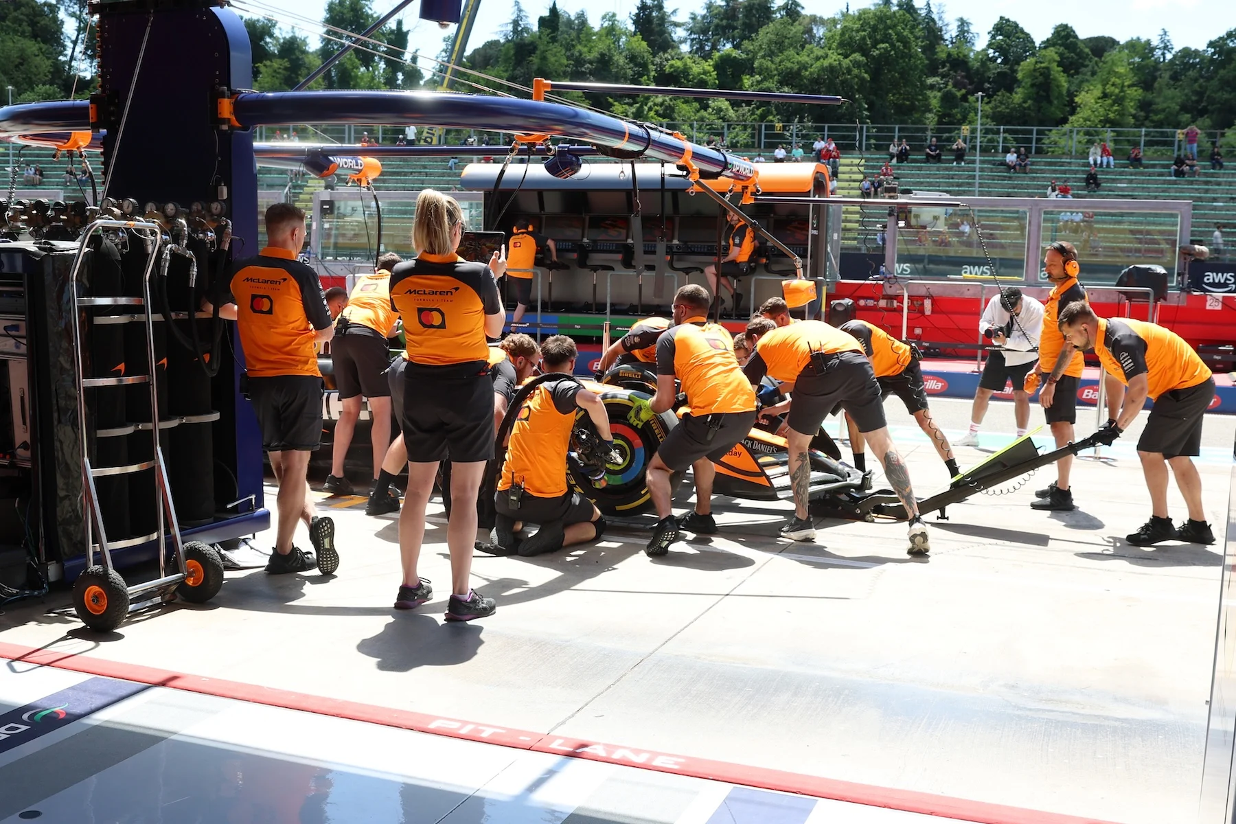 Formula-1 - 2025 - Emilia-romagna-grand-prix - The-emilia-romagna-gp-briefing-powered-by-google-cloud