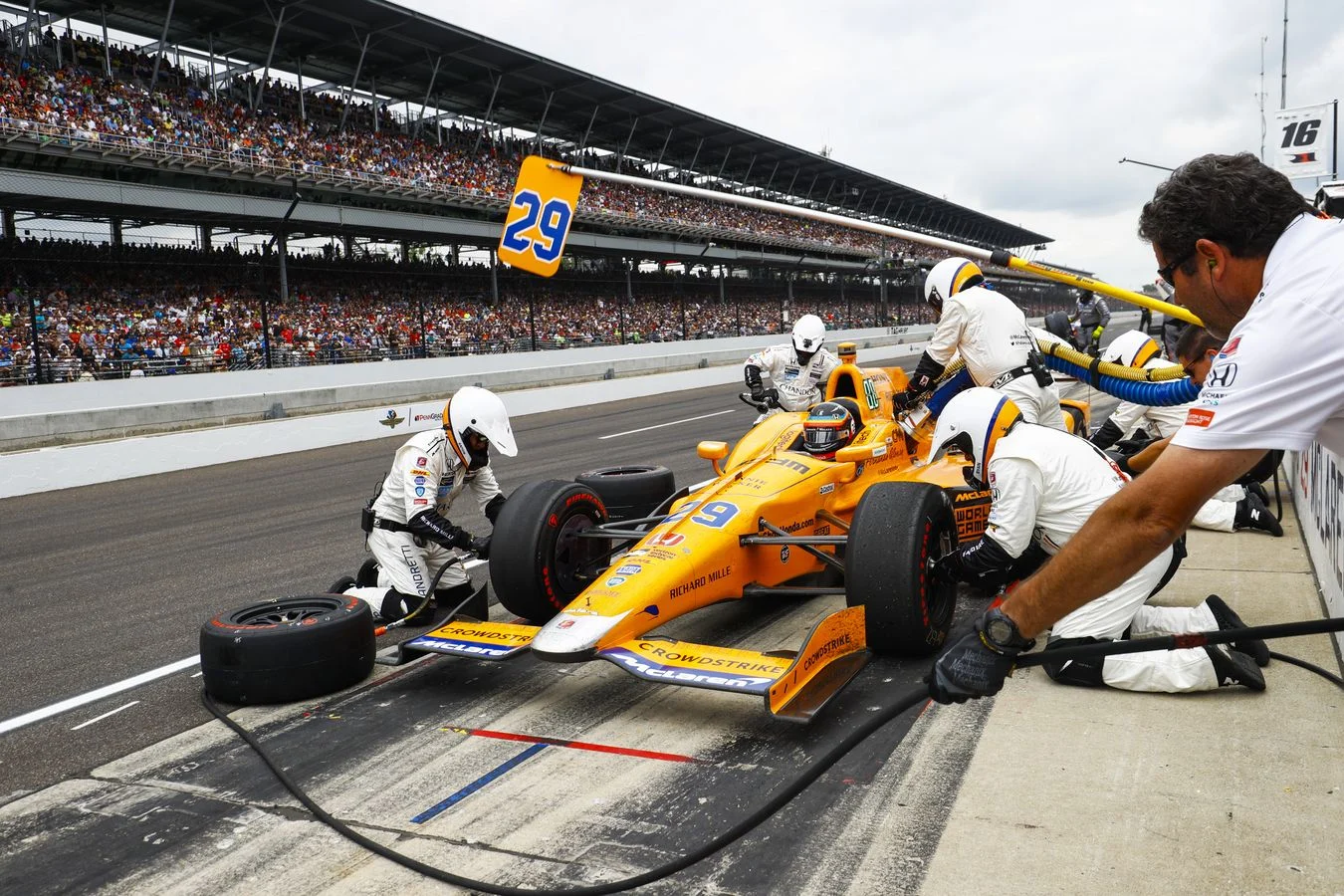 Indycar - 2017 - Story-so-far - Fernando Runs Indy Top pics from the story so far at a thrilling Indy 500 - 9