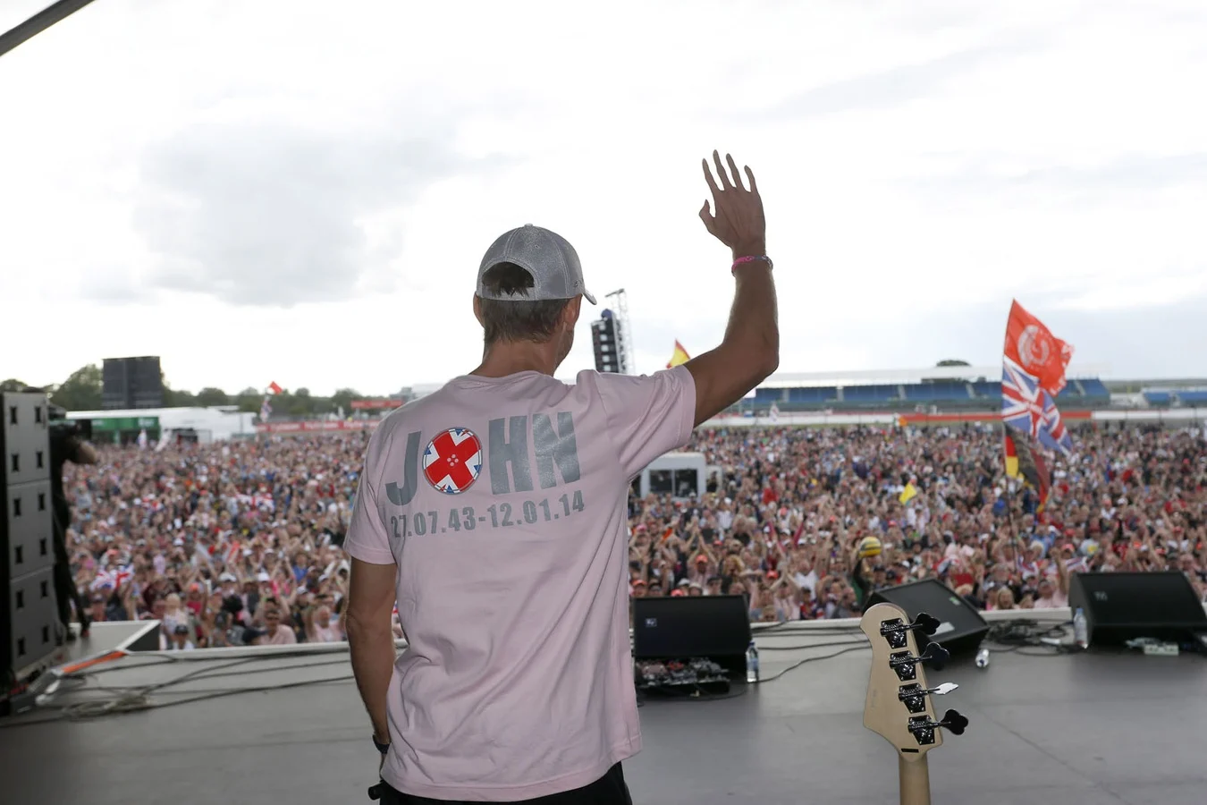 Heritage - Formula-1 - Drivers - Jenson-button - Jenson-100-mclaren-race-starts