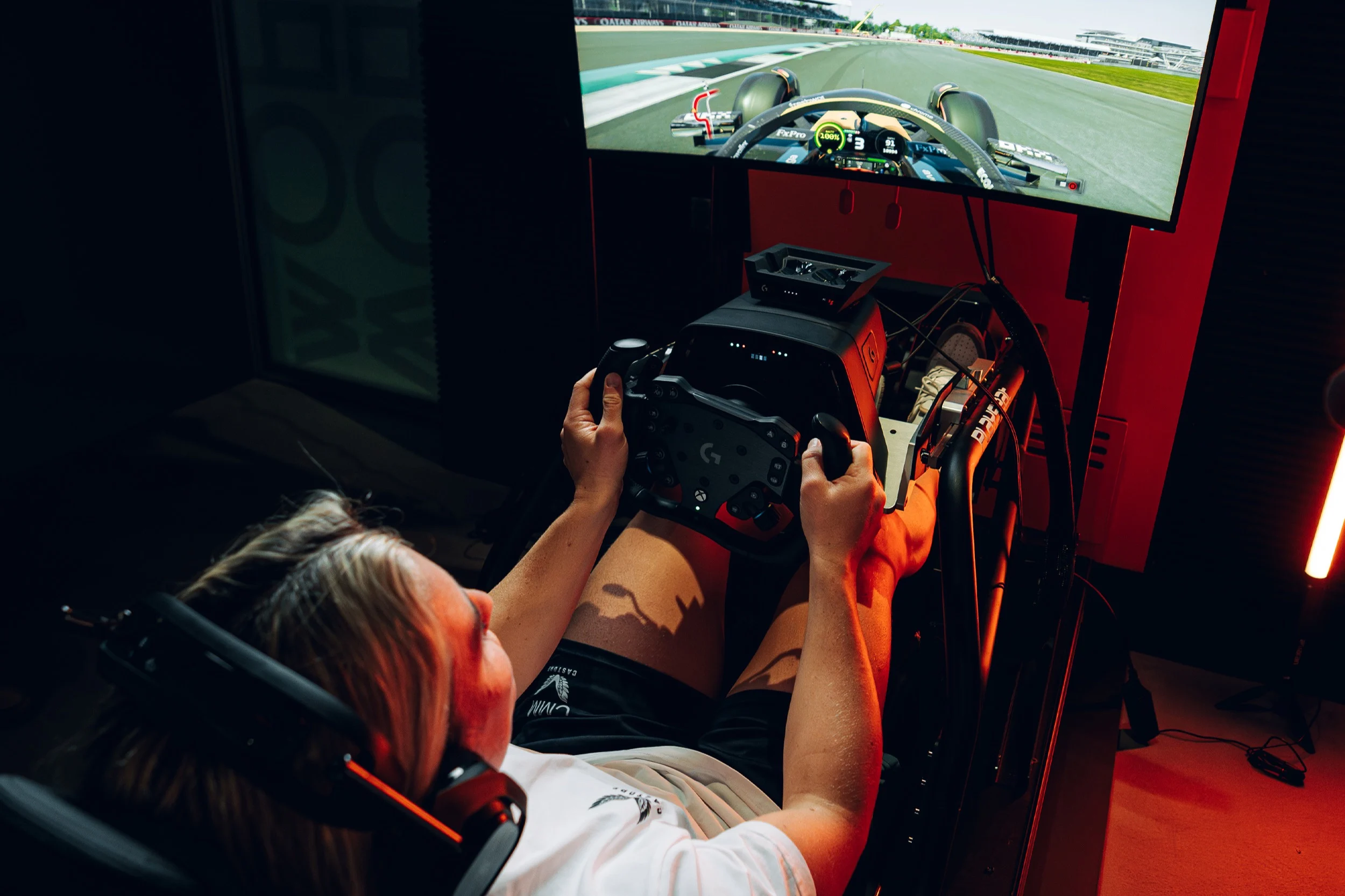 Image - Gallery - Formula 1 - 2026 - Lando Norris meets the Red Roses - 4