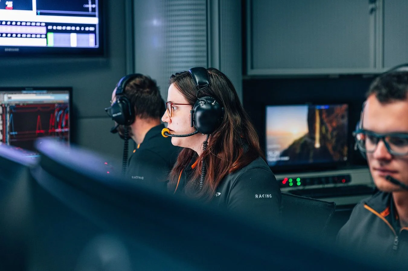 Latest-news - Mclarenracing - Article - Secrets-formula-1-simulator -   - 3