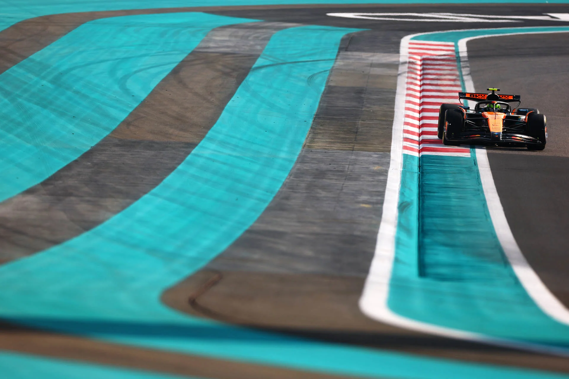 Formula-1 - 2025 - Abu-dhabi-grand-prix - Practice-report - 2025 Abu Dhabi Grand Prix – McLaren Practice Report "A decent first day in Abu Dhabi" - 3