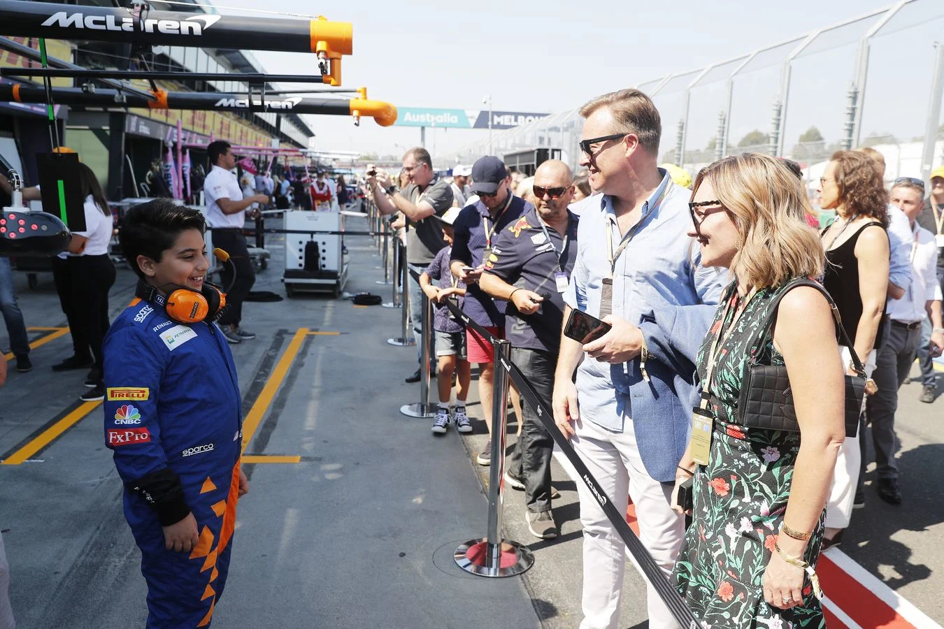 Partners - Hilton - Experience-remember - An experience to remember Dariyan joined us at the Australian GP to become our Hilton Honors mascot - 4