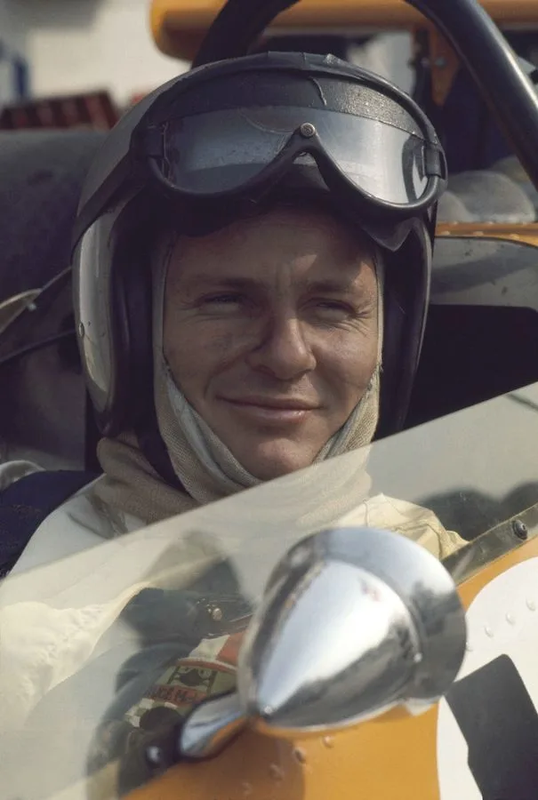 A true racer Bruce McLaren - 0