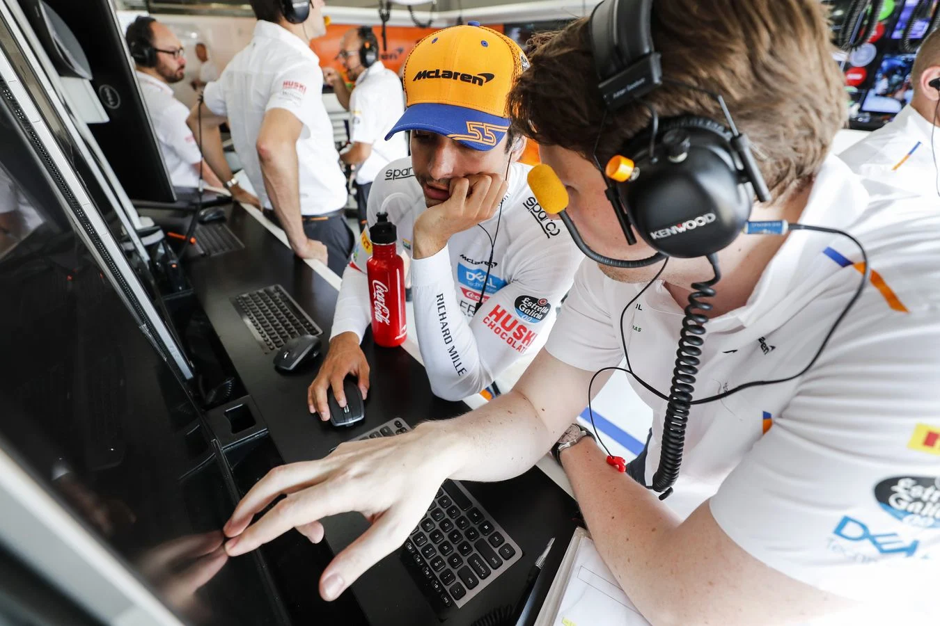 Partners - Arrow-electronics - Mclaren-arrow-electronics-connect-people-cutting-edge-tech