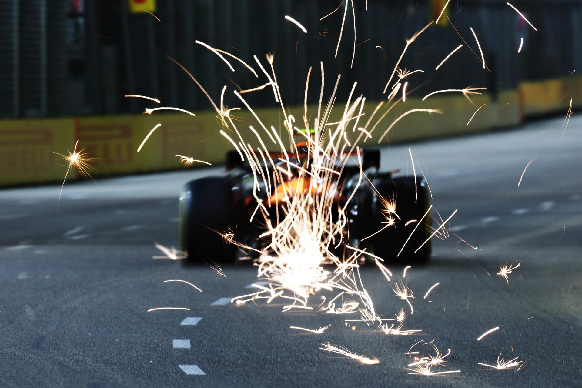 Two Card - Latest-news - 2026 - Alex-palou-trial - McLaren Plus For the fans - Download the