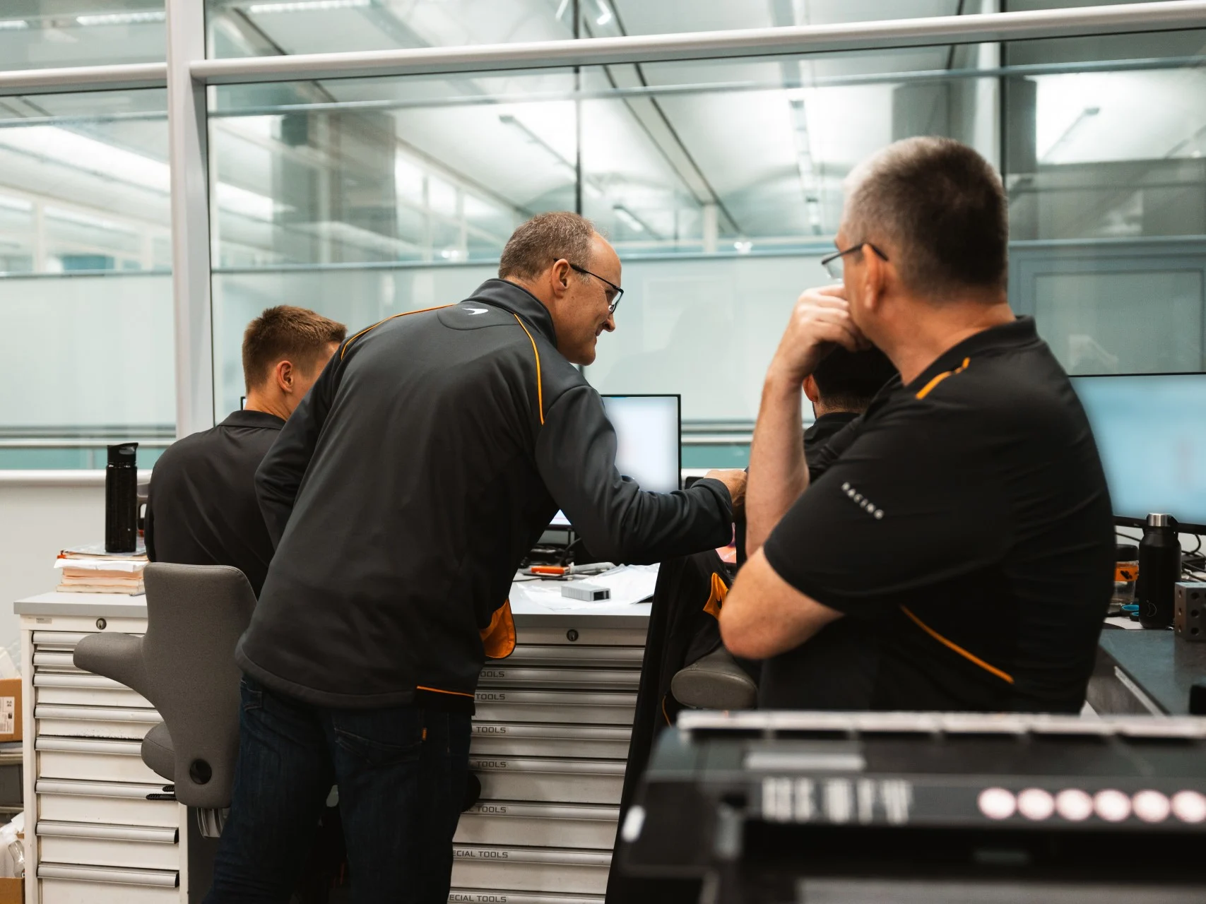 Partners - Dropbox - The-race-between-races-presented-by-dropbox