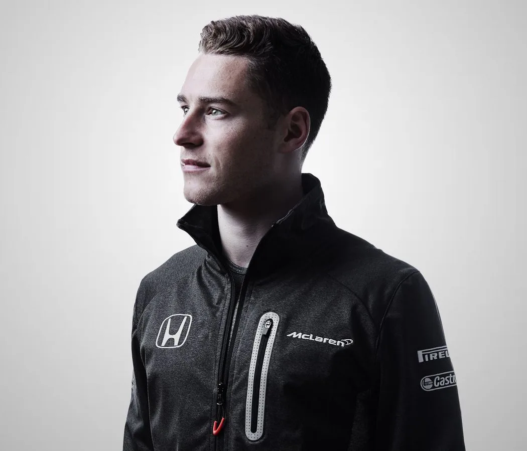 Latest-news - Mclarenracing - Article - Get-your-kit-on-2017 - Get your kit on for 2017 Our 11 top picks from the McLaren Store - 6