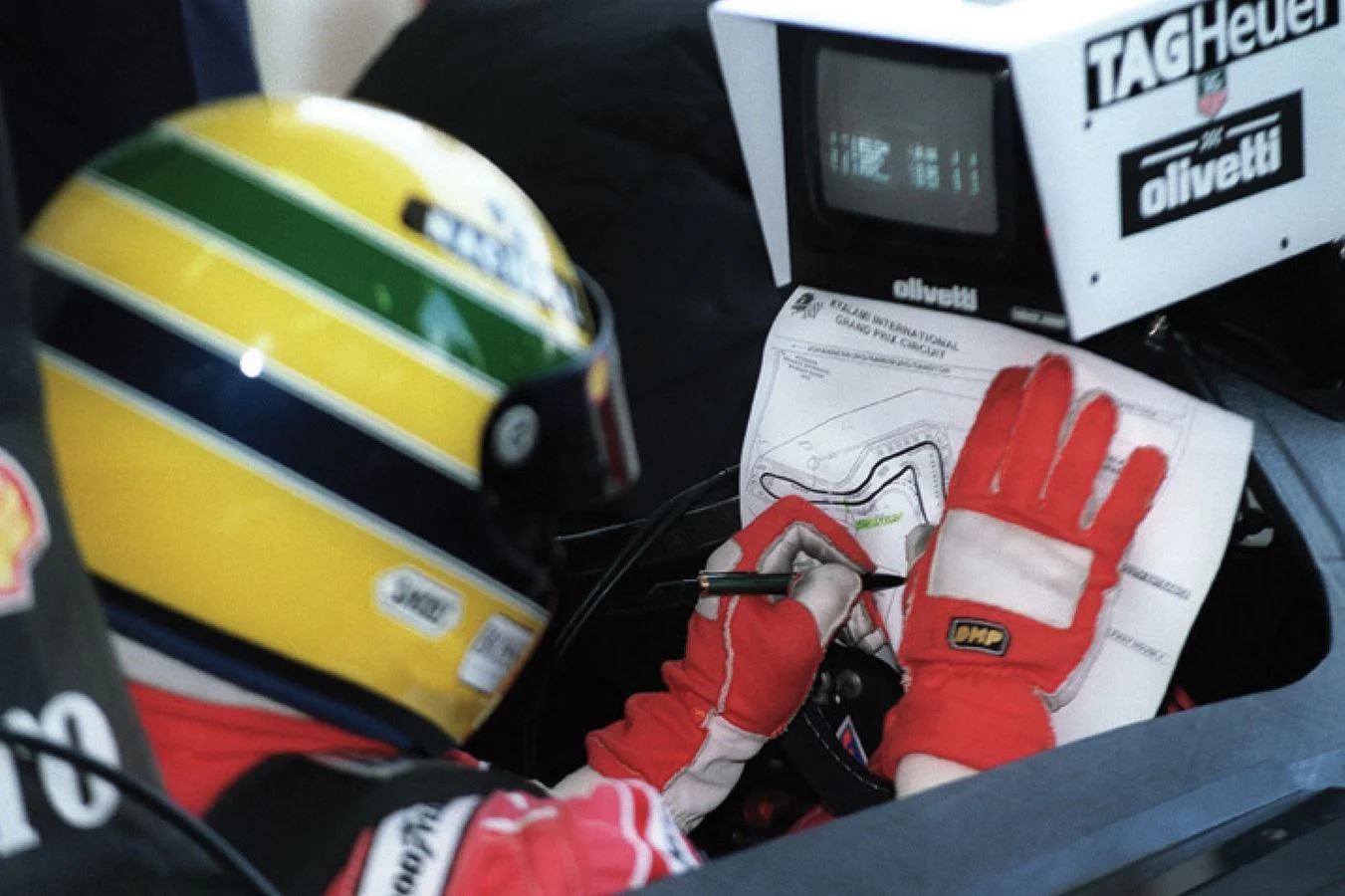 Heritage - Formula-1 - Drivers - Ayrton-senna - Remembering-a-legend-2256924 - Remembering a legend Celebrating the late Ayrton Senna's birthday with a gallery of iconic images - 2