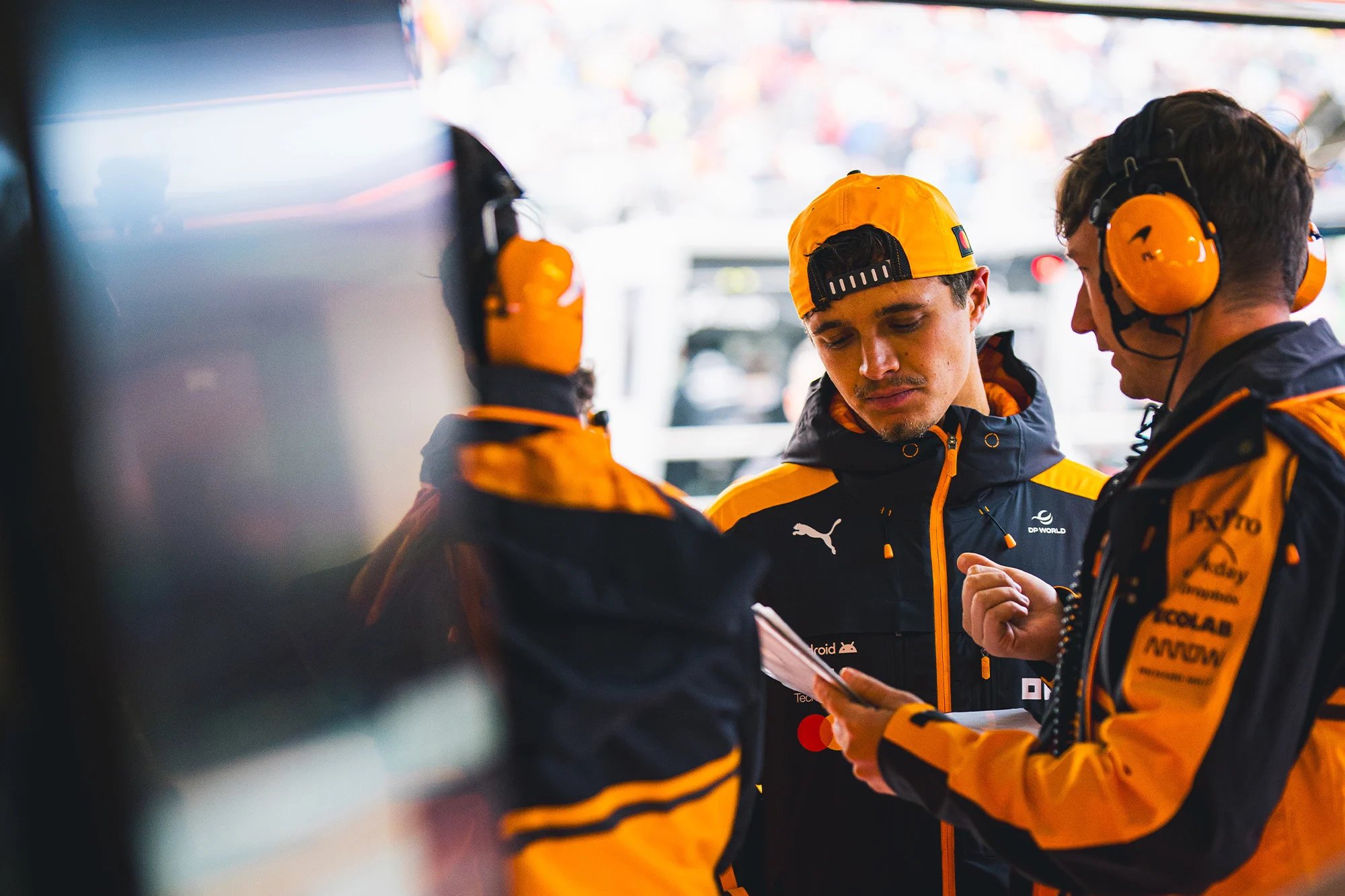 Image - Formula 1 - 2026 - How the McLaren Formula 1 team prepares for race day - Hero