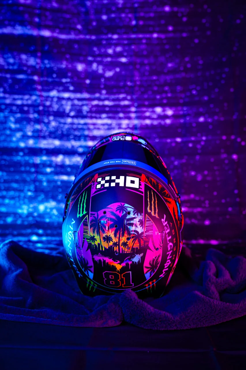 Formula-1 - 2024 - Miami-grand-prix - Oscar's Miami GP  helmet 🌴 - 3