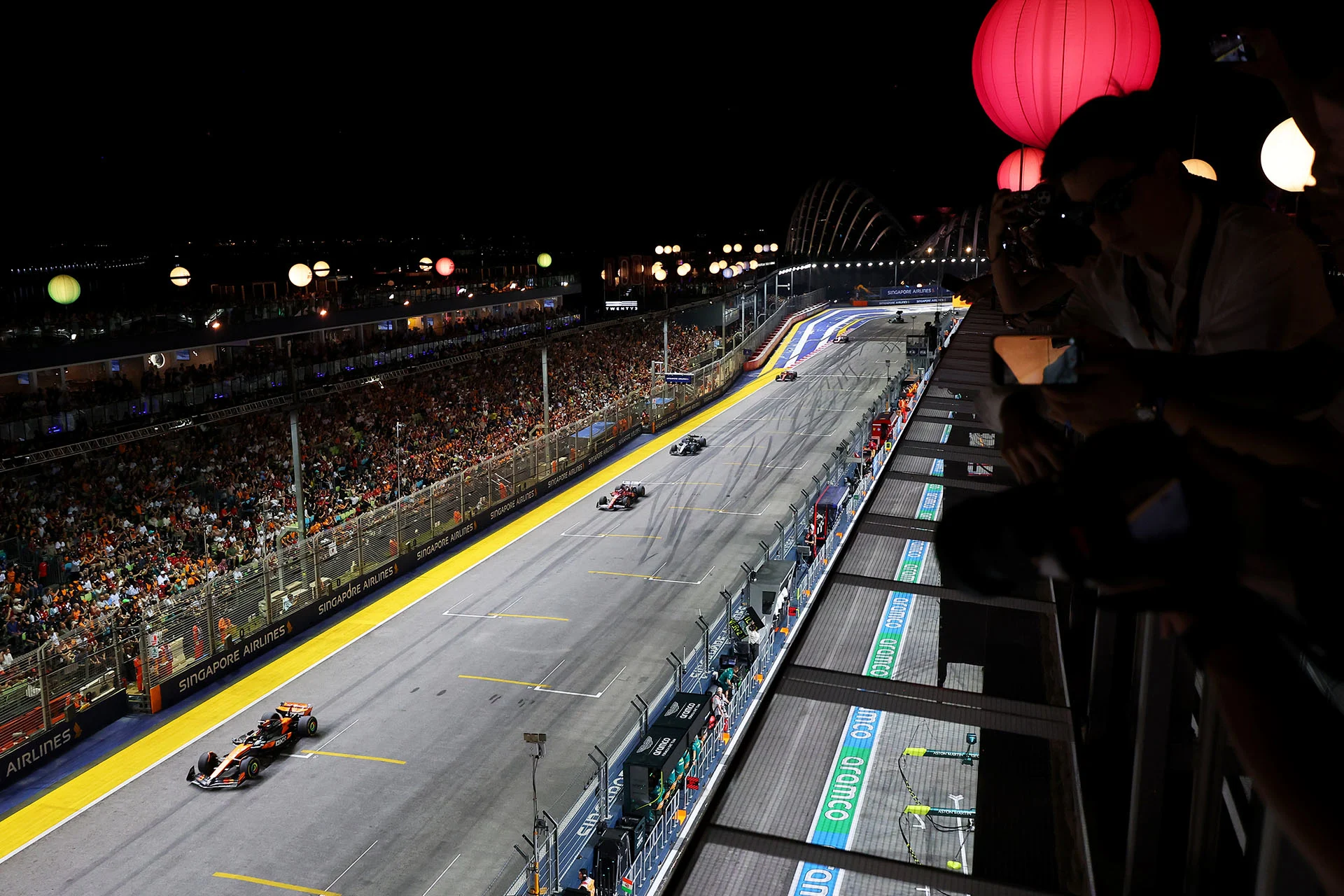 Formula-1 - 2026 - Singapore-grand-prix - Time to go night racing! 🌃  - 1